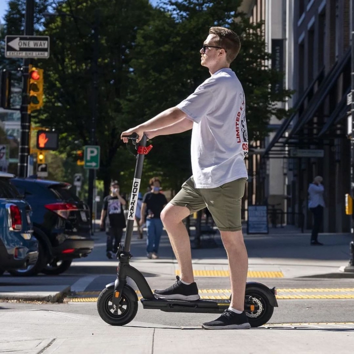 thumb_20230426192342_716